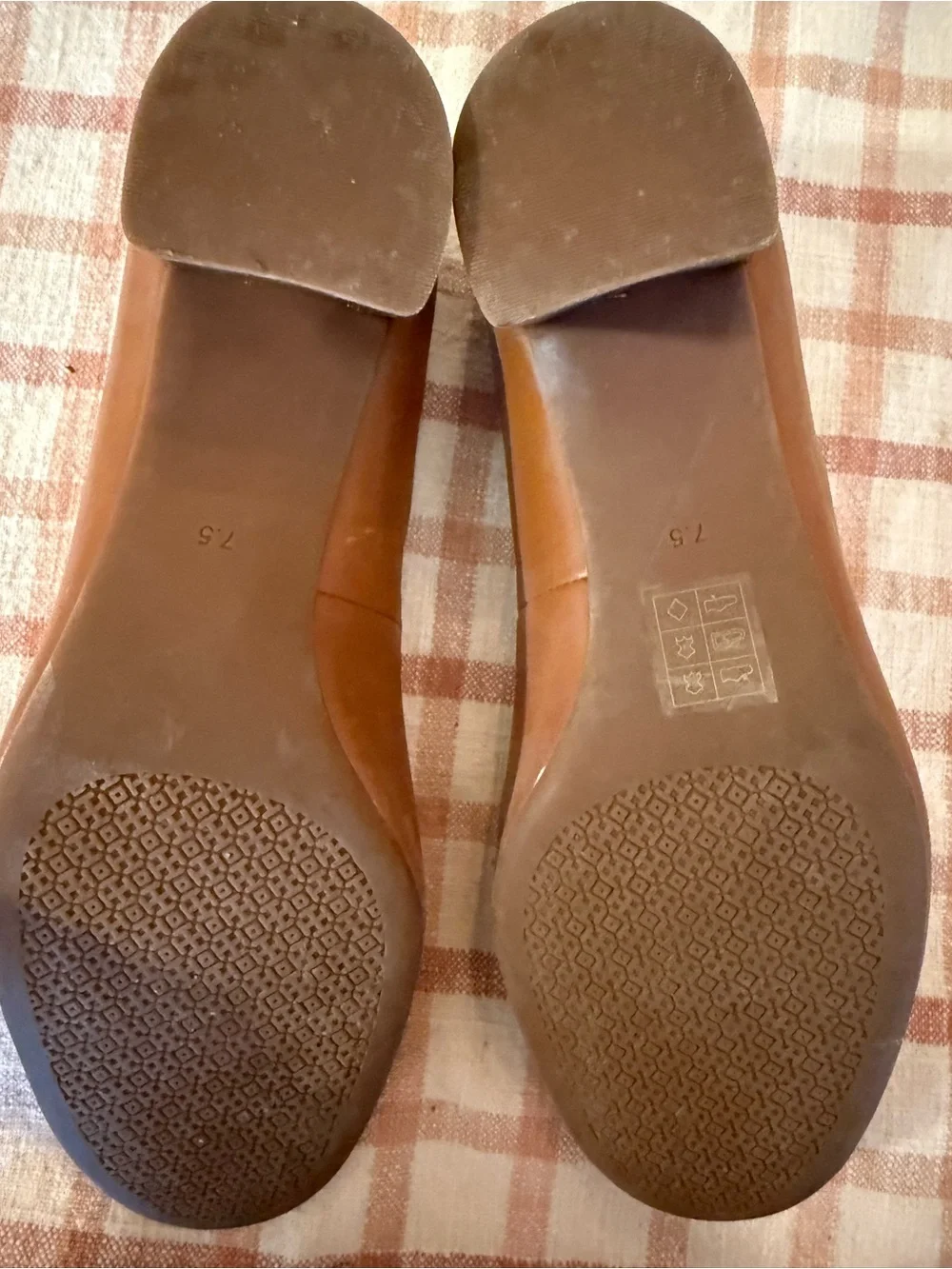 Tory Burch Tan Leather Heeled loafers